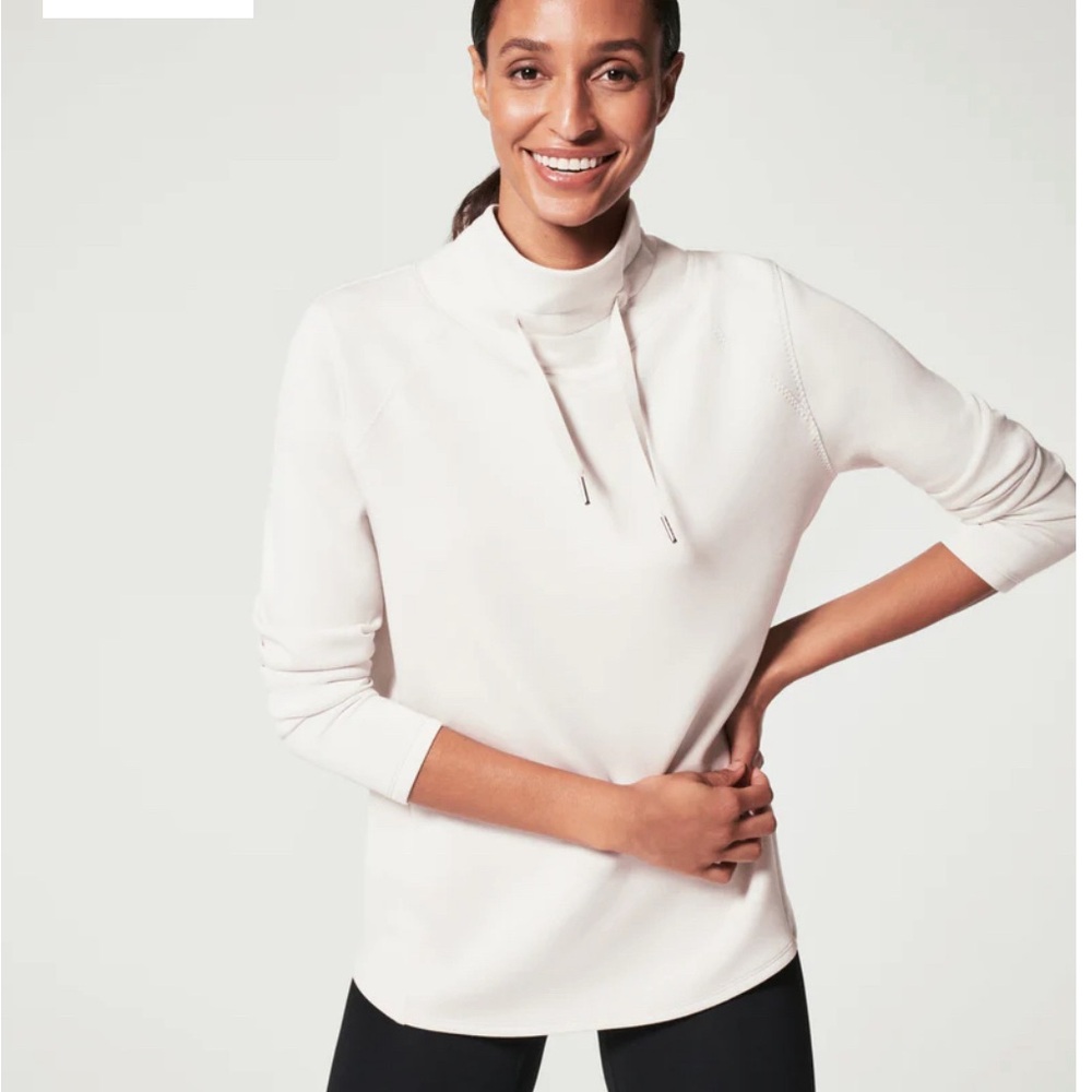 NWT AirEssentials ‘Got-Ya-Covered’ Pullover